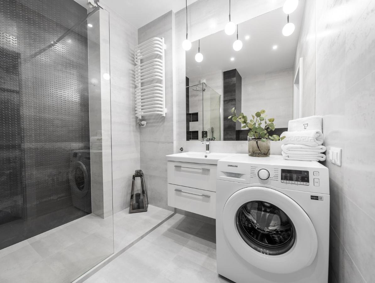 Apartamenty Tespis - Sokolska 30 Towers カトヴィツェ エクステリア 写真